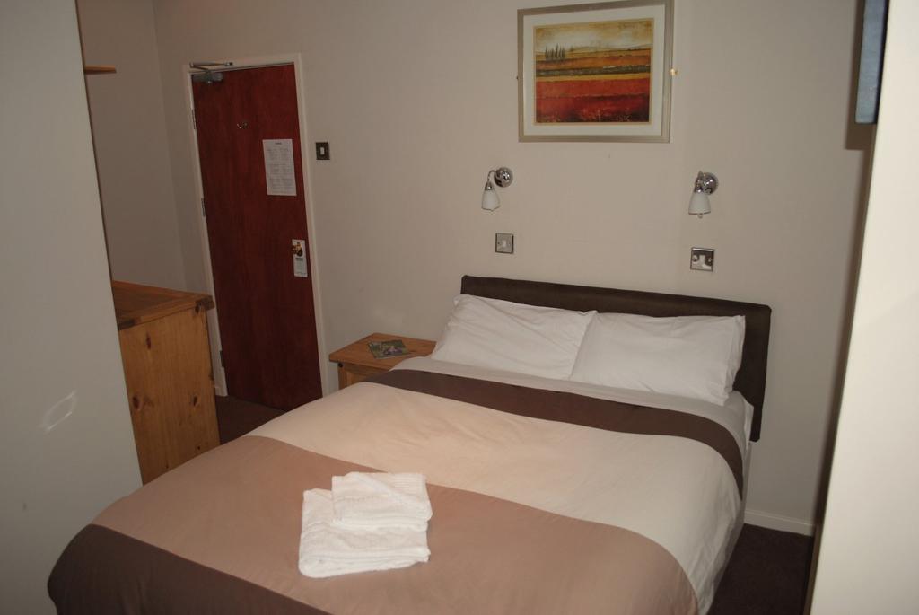 Eaton Hotel Chester Ruang foto